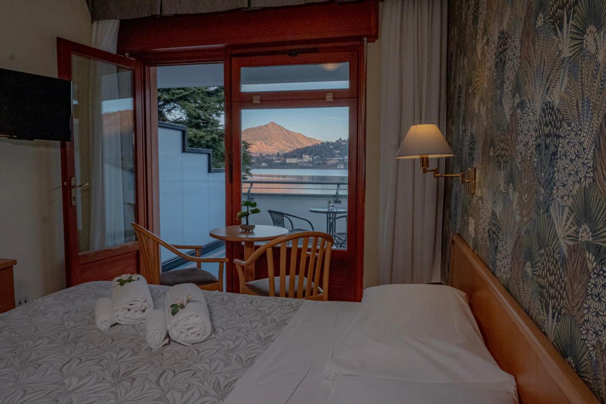 Hotel Chalet Del Lago アヴィリアーナ エクステリア 写真